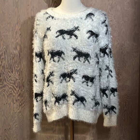 Lauren Michelle Sweaters - Lauren Michelle Black White Horse Super Soft Sweater Sz Medium Ribbed Bottom